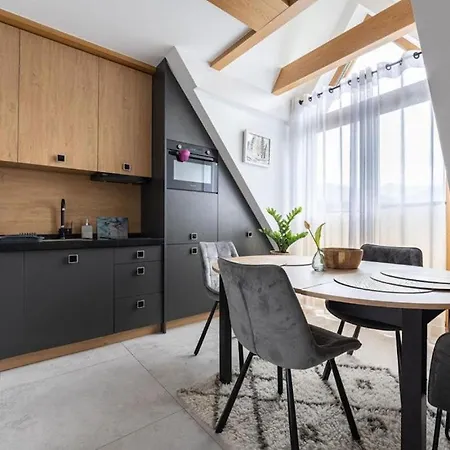 Two Bedroom - Tatra View - Księżycowe - 24i 1-2 Apartament *